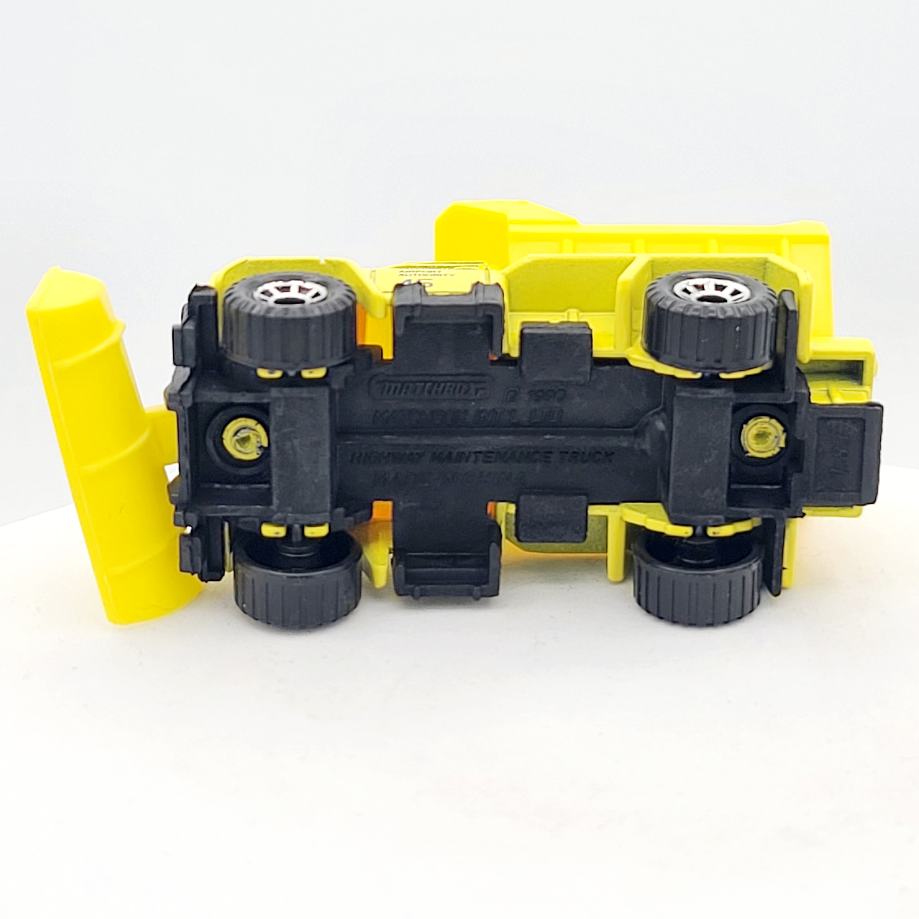 Matchbox Highway Maintenance Truck / Plow Master 6000 (1990 MBX Basic 1-75)